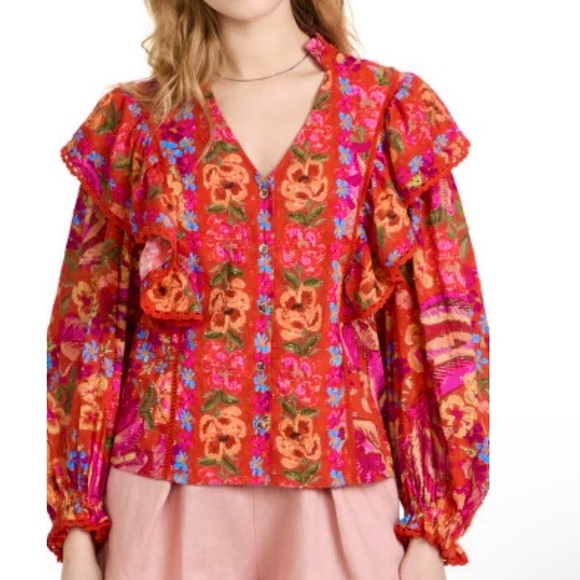 NWOT FARM RIO SPRING BANANAS RED FLORAL BLOUSE IN SIZE MEDIUM - Picture 1 of 3
